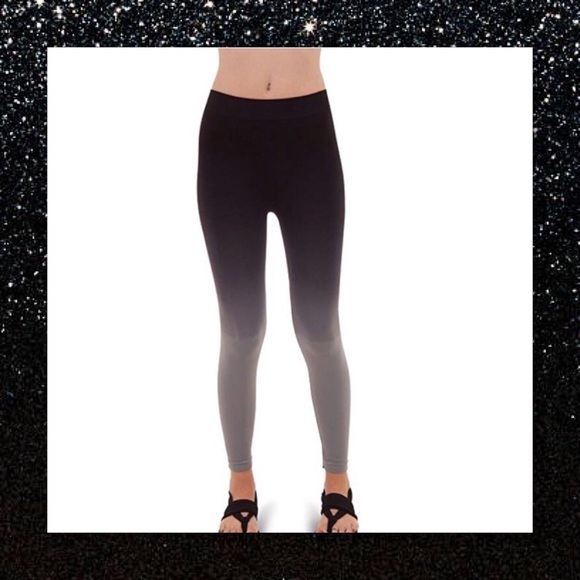 2 LEFT🆕2 Color Choices Ombré Footless Legging - Picture 1 of 3